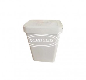 Trash Can Mould